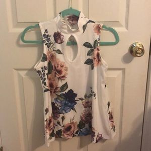 Floral peephole tank top